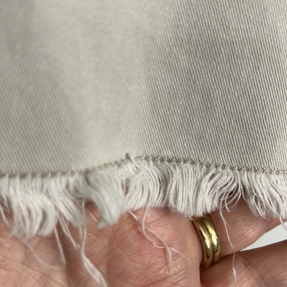 Caribbean Joe’s Womens Shorts 12P Chino Light Wash Flat Front Button/Zip Fly EUC - Picture 5 of 11